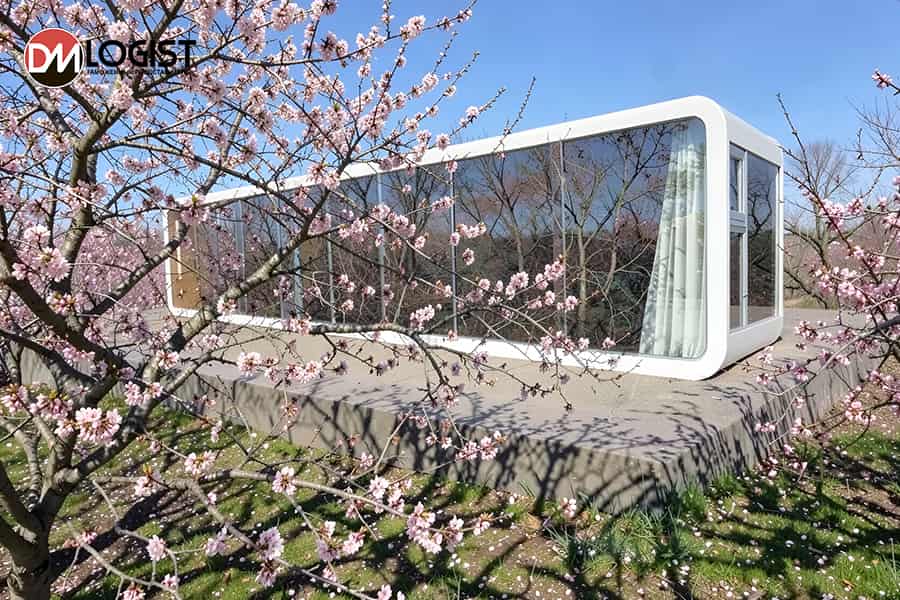 Apple Cabin