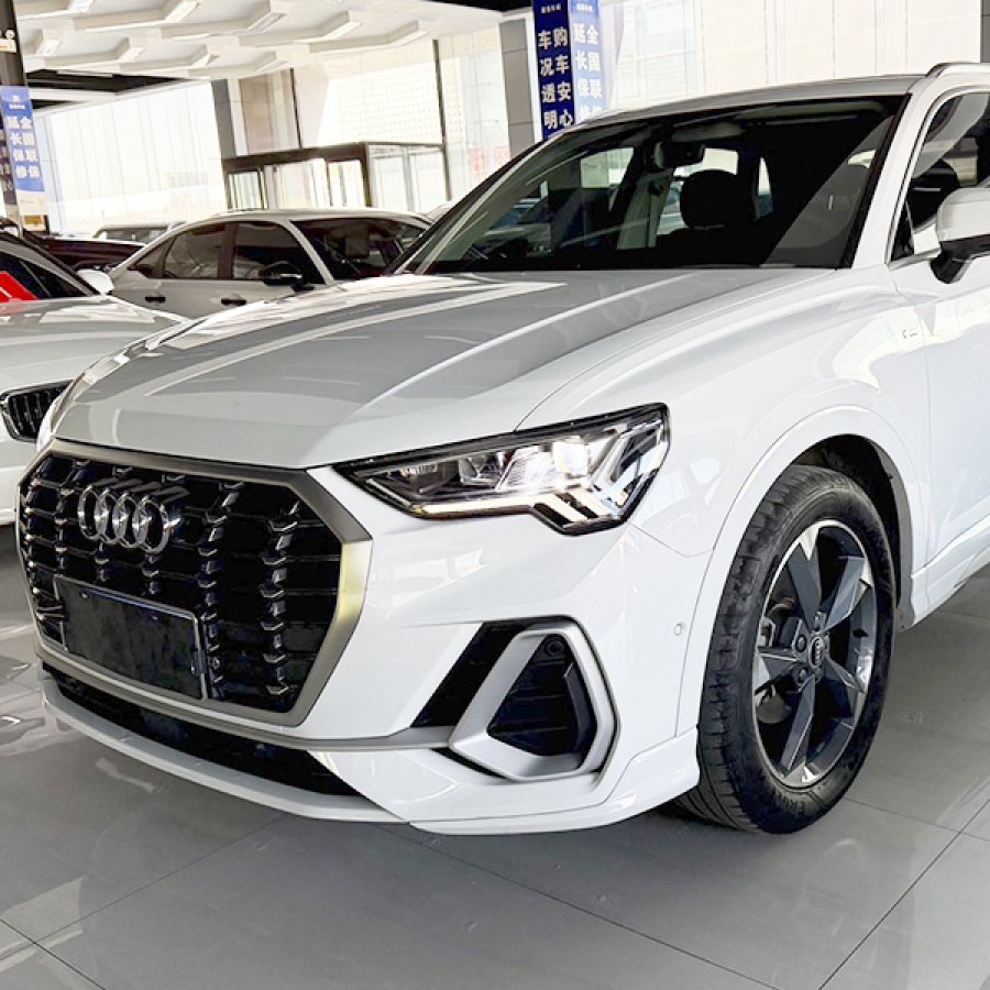 Audi Q3 2022 — купить за 2.869.000 руб